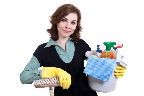 Removing dirt and hard water stains during window cleaning